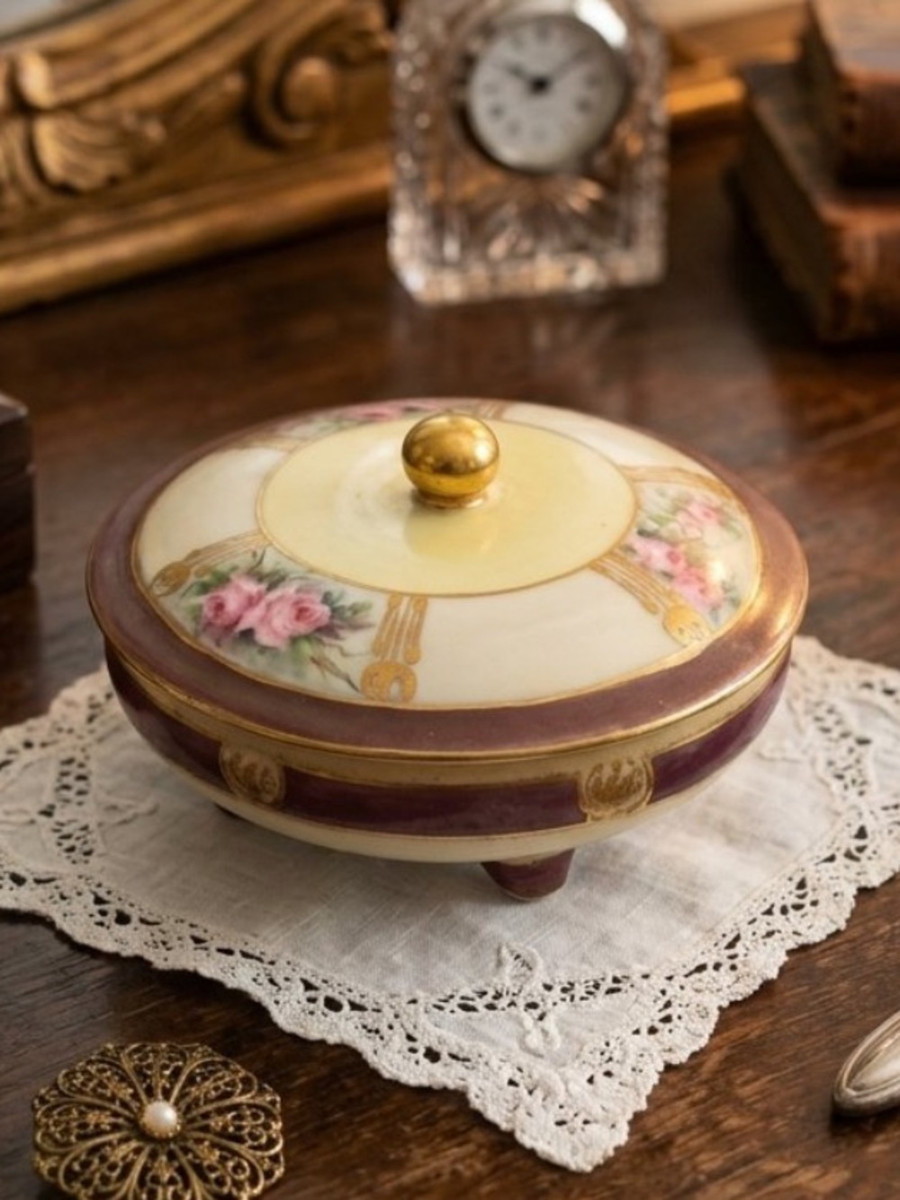 MZ Austria Vintage Porcelain Floral Footed Trinket Box Gilded Knob
Like new
